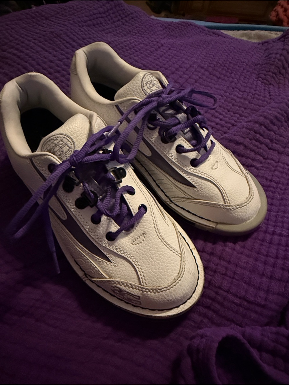 Lady’s 3G left handed bowling 🎳 shoes